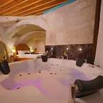 Cappadocia Secret Hill Cave Гореме