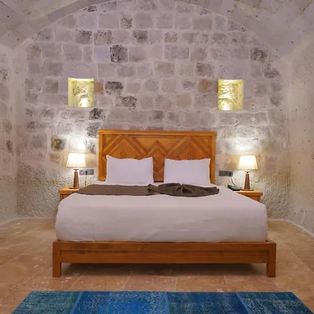 Cappadocia Secret Hill Cave מלון