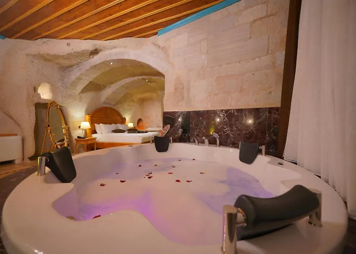 Cappadocia Secret Hill Cave Гореме