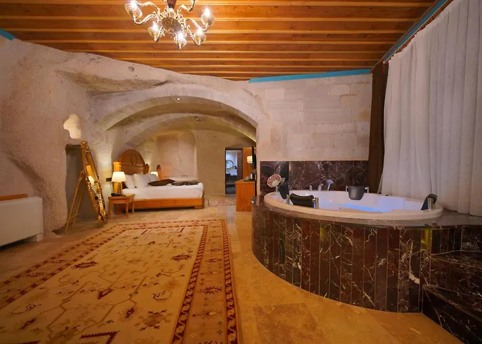 Cappadocia Secret Hill Cave Гореме